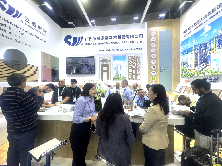 ��138��㽻�����ǿյ羺 - ���ε羺����,����ÿһ���²�չλ����